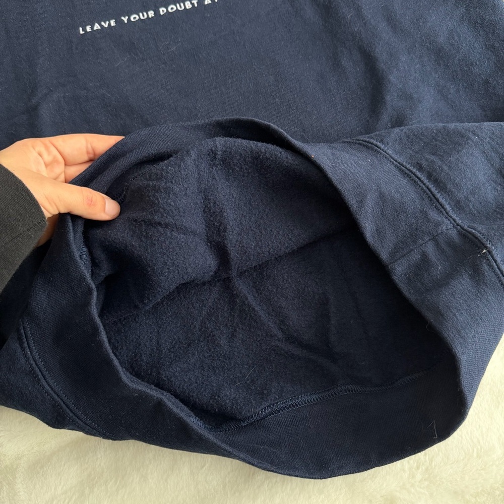 Bitty & Beau’s Coffee Leave Your Doubt At The Door Crewneck Size Medium - Picture 7 of 8